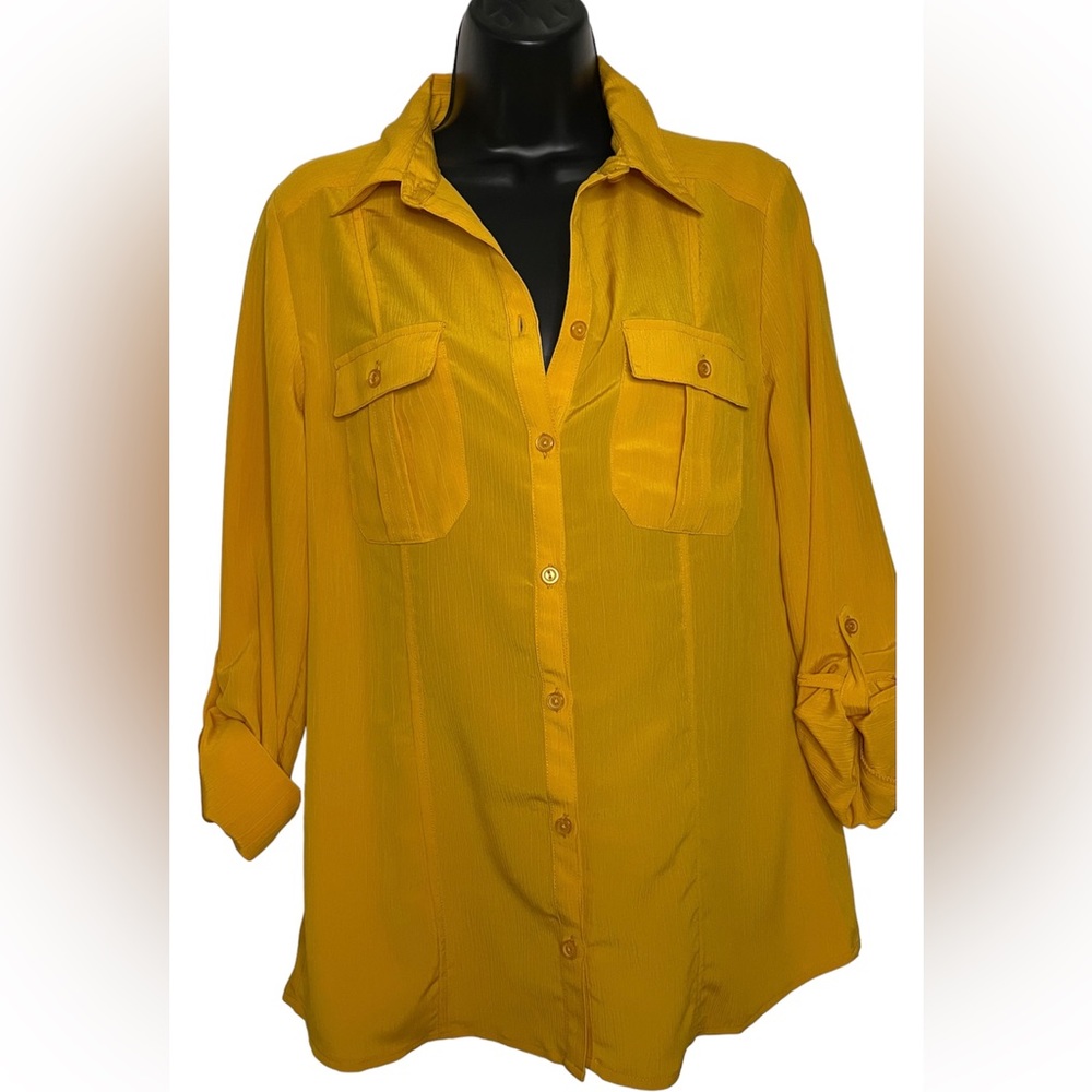 NOTATIONS Women’s Mustard yellow button done long sleeve blouse Size Small